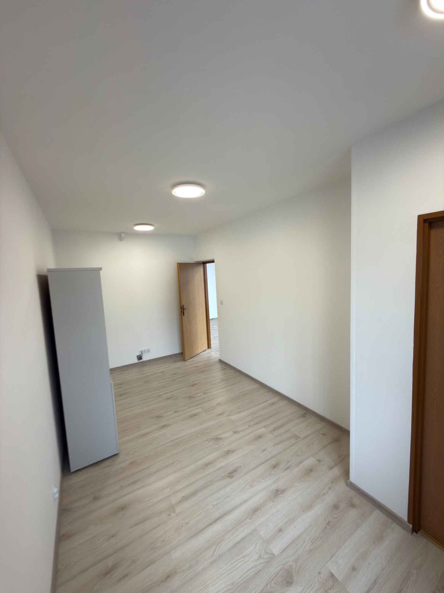 Przestronny lokal biurowy do wynajęcia Sosnowiec - zdjęcie 3