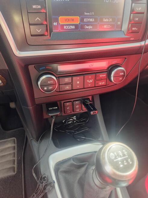 Toyota Auris kombi Rok2014 Fabryczna - zdjęcie 6