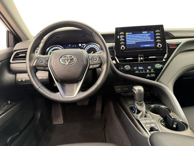 Toyota Camry 2.5 Hybrid Comfort CVT Sedan Warszawa - zdjęcie 9