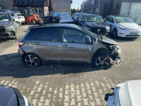 Toyota Yaris Selection Automat Hybryda Klimatronik Kamera Gliwice - zdjęcie 3