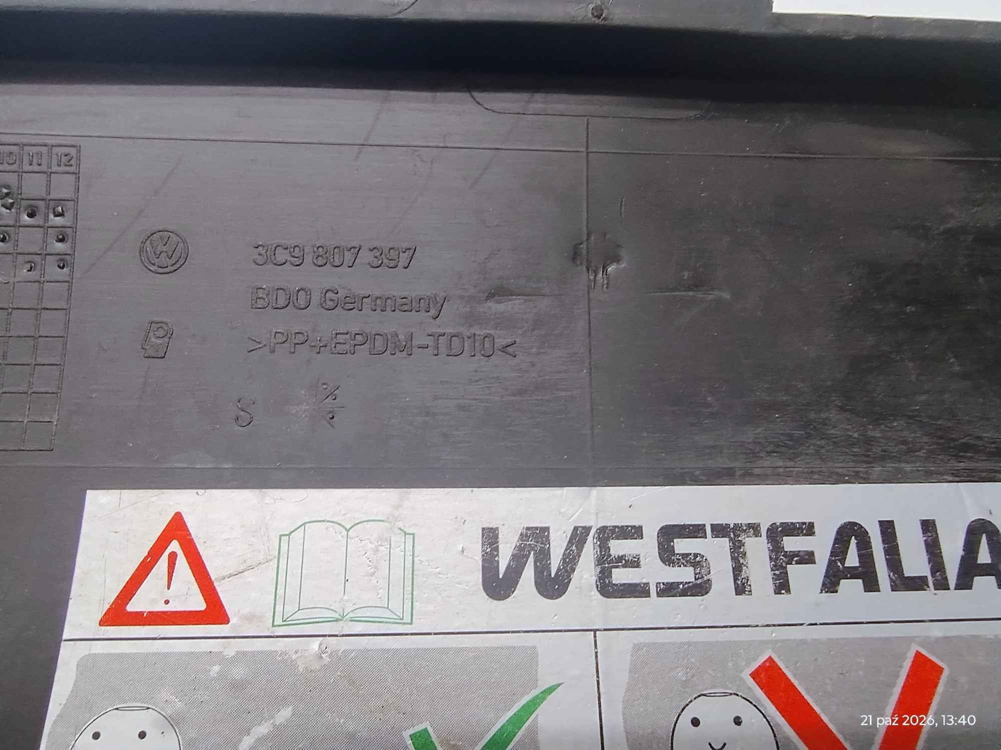 Zaślepka 3C9807397 zderzaka tył do VW Passat B6 Variant z hakiem hol. Toruń - zdjęcie 4