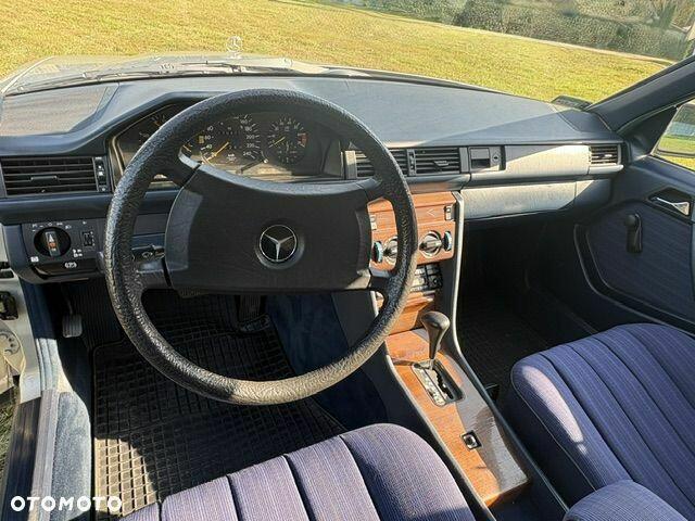 Mercedes-Benz W124 (1984-1993) Wiórek - zdjęcie 12