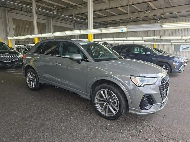 Audi Q3 Quattro / S-Line / mała szkoda / niski przebieg Wrocław - zdjęcie 3