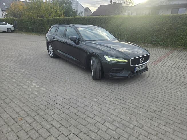 Volvo V60 2018r 2.0 Diesel 150KM Ledy Alu Navi z GWARANCJĄ Kadłubówka - zdjęcie 6