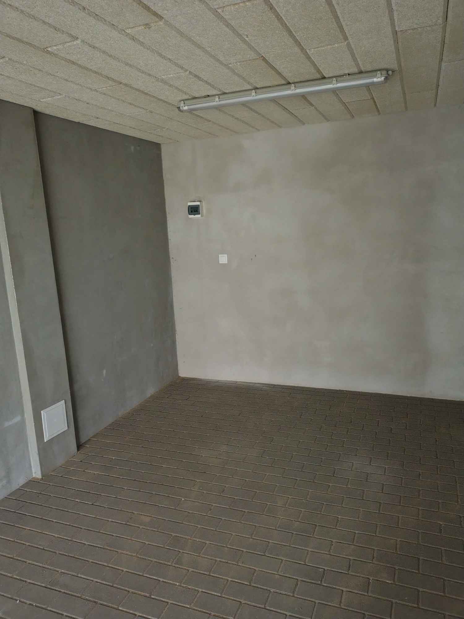 Garaż murowany z bramą uchylną Toruń - zdjęcie 2