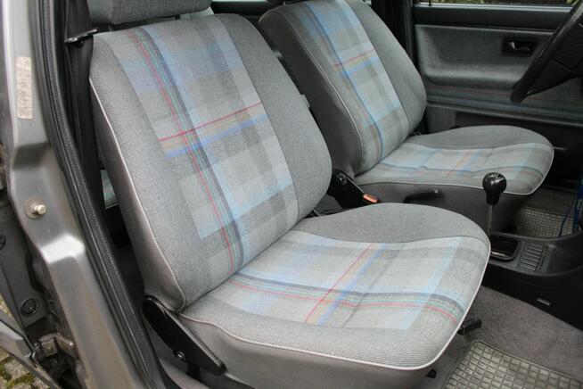 Volkswagen Golf 1.6 Benzyna 5 drzwi Oldtimer 1988 Lubań - zdjęcie 10