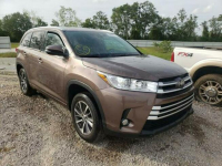 Toyota Highlander 2018, 3.5L, SE, po gradobiciu Warszawa - zdjęcie 2
