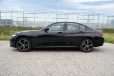 BMW 318i Sedan M Sport, Bezwypadkowy, Salon PL, Pierwszy wł, FV23% Warszawa - zdjęcie 11