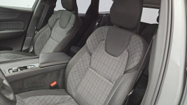 Volvo XC 60 B4 B Core aut ! Z Polskiego Salonu ! Faktura Vat ! Warszawa - zdjęcie 11