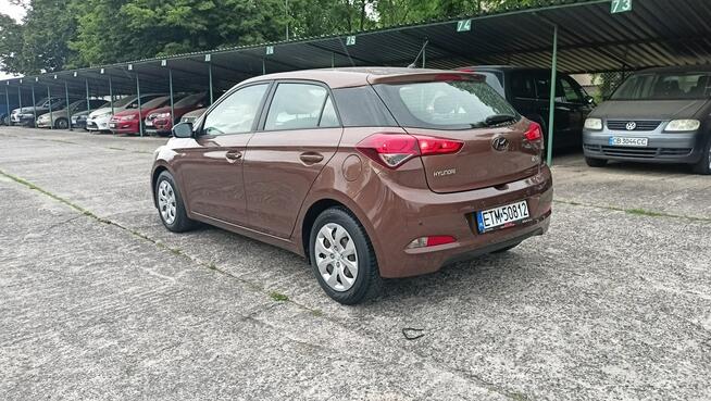 Hyundai i20 bardzo zadbany,  pierwszy właściciel, niski przebieg Tomaszów Mazowiecki - zdjęcie 10