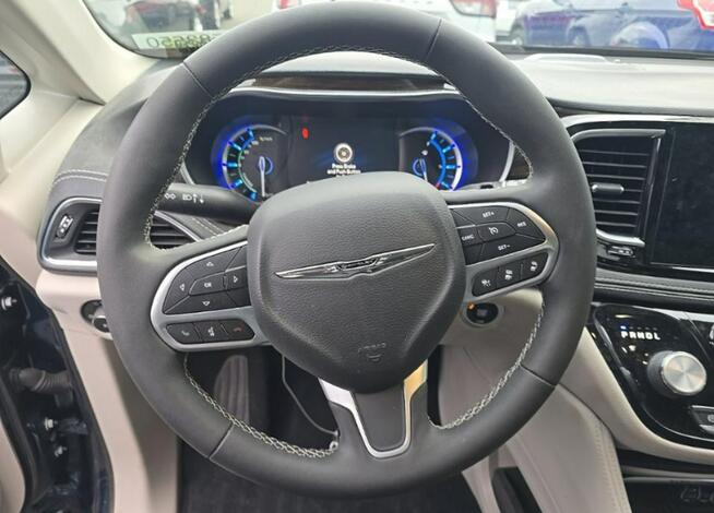 Chrysler Pacifica LIMITED / Hybryda / niski przebieg Białystok - zdjęcie 8