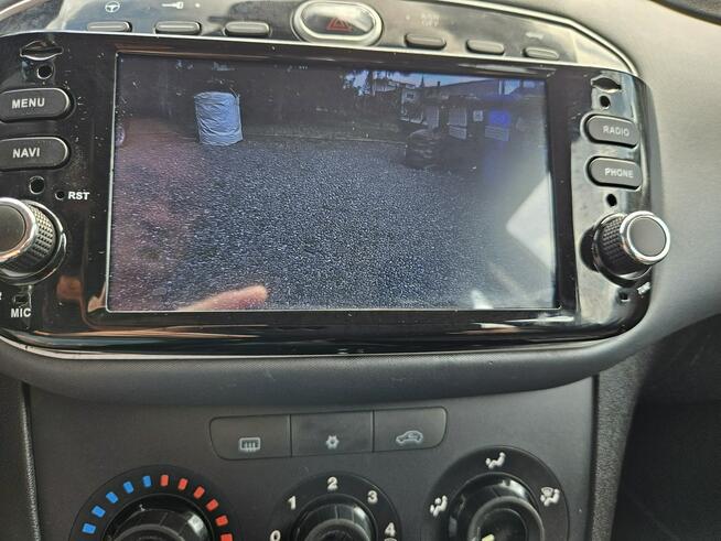 Fiat Punto Evo Nawigacja / Klimatyzacja / Kamera cofania Ruda Śląska - zdjęcie 10