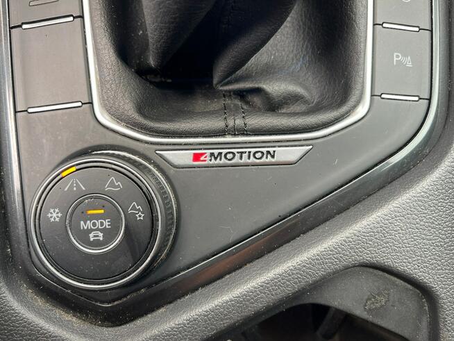 Volkswagen Tiguan 4Motion Klimatronik Aktywny tempomat Gliwice - zdjęcie 12