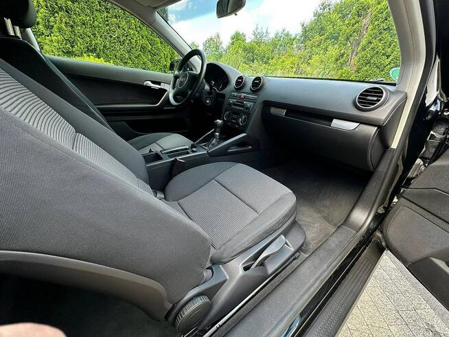 Audi A3 8P 1.6 MPI 101KM Czarna Niski Przebieg Klimatronik Opłacona Wrocław - zdjęcie 7