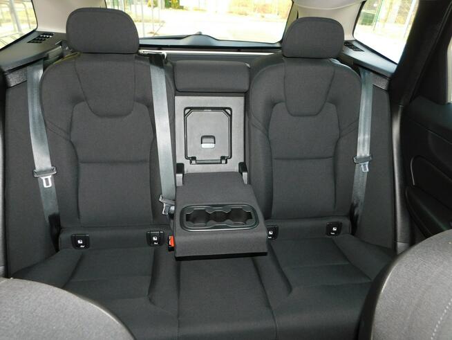 Volvo XC 60 z Gwarancją Bezwypadkowy  Nowy Model 2022r Żyrardów - zdjęcie 12