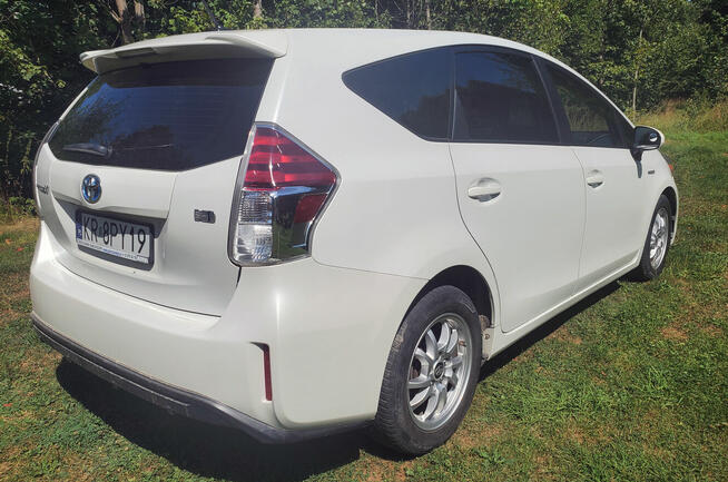 Toyota Prius v 2015 | BOGATA WERSJA | Biała Perła | 1.8 Hybr Ślemień - zdjęcie 4