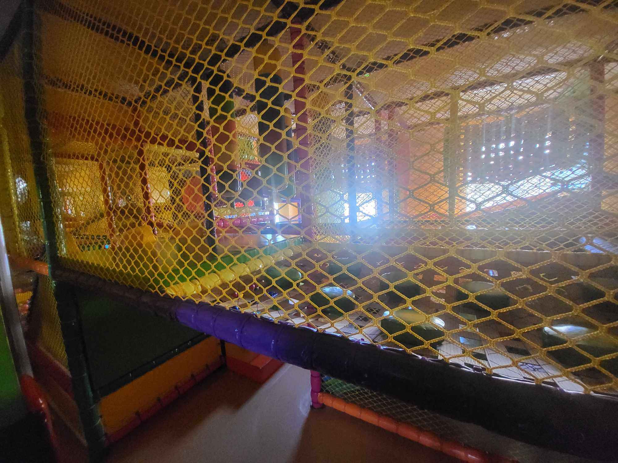 Sprzedam/odstąpię w pełni wyposażoną i działającą salę zabaw Bieruń - zdjęcie 5