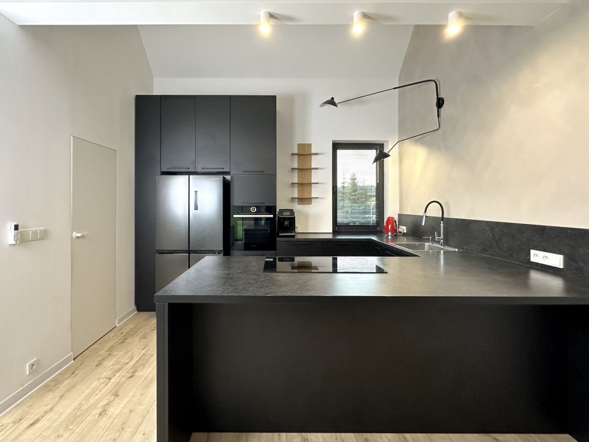 Nowoczesny dom z widokiem na las – wysoki standard Radzewice - zdjęcie 5