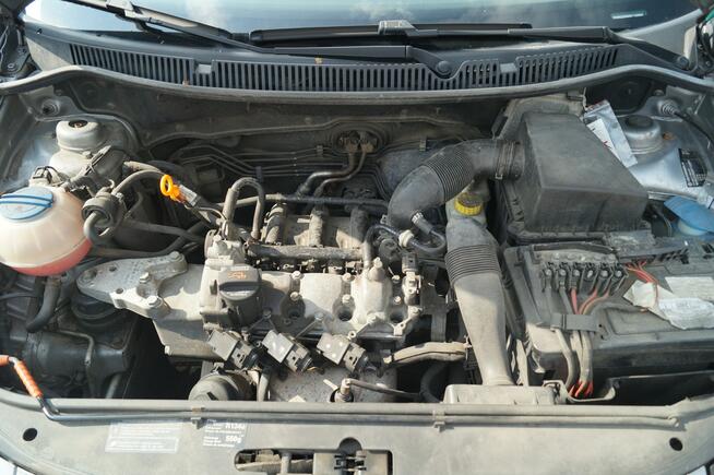 Volkswagen Polo 1,2 55 KM KLIMATYZACJA 4 LATA JEDEN WŁAŚCICIEL SPRAWNY Goczałkowice-Zdrój - zdjęcie 12