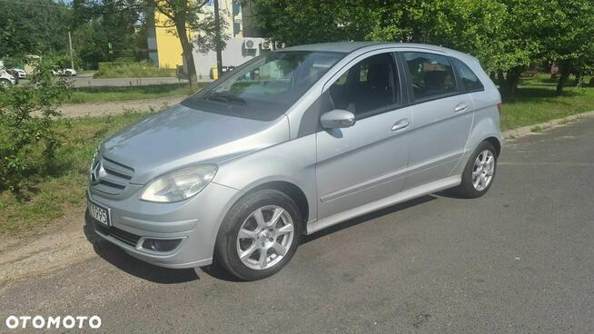 Mercedes-Benz Klasa B 200 Ruda Śląska - zdjęcie 9