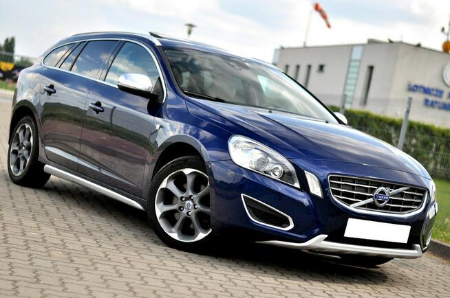 Volvo V60 Ocean Race Led Navi Skóra Xenon Szyber Płock - zdjęcie 1