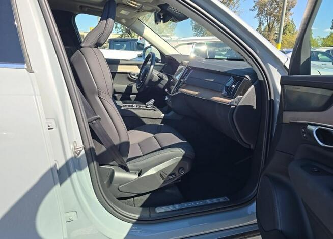 Volvo XC 90 Bogata wersja wyposażenia / AWD / B6 Chwaszczyno - zdjęcie 10