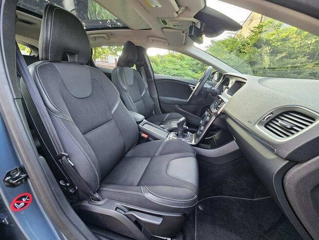 Volvo V40 Ładne i Zadbane* Panorama dach* Rok GWARANCJI Opoczno - zdjęcie 11
