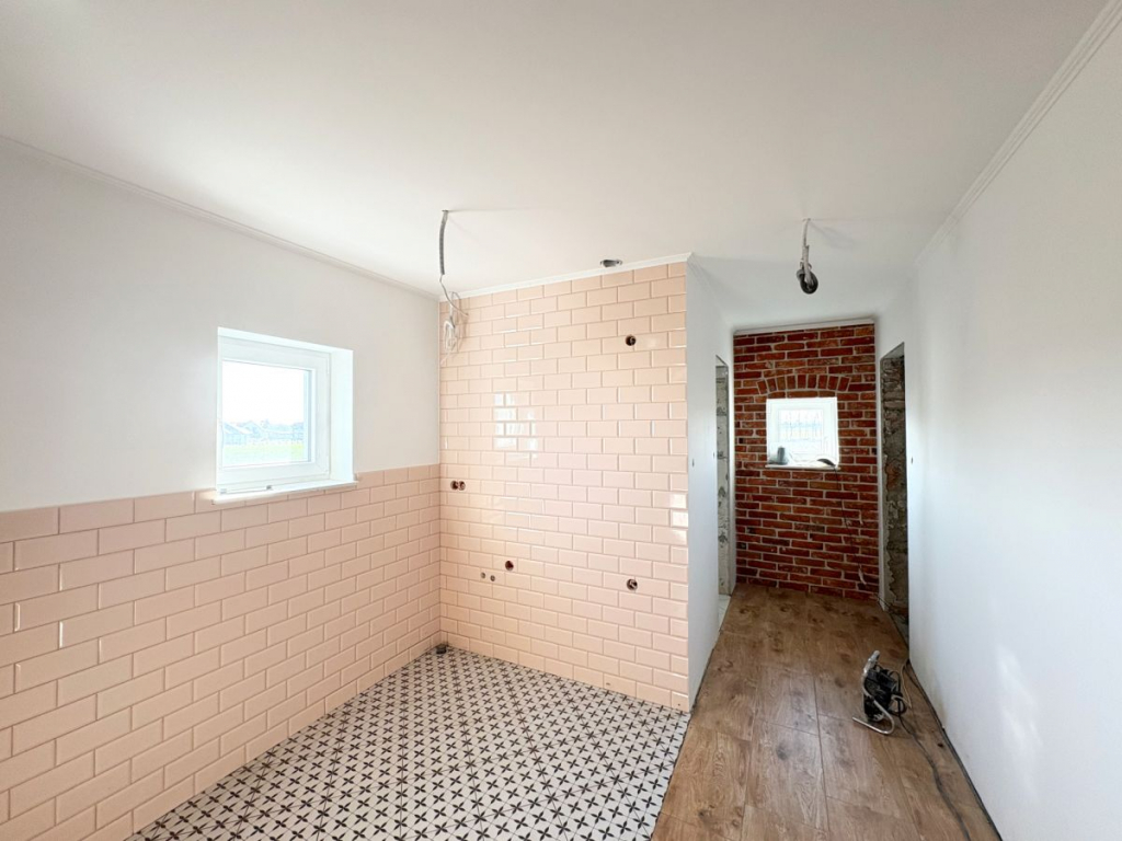 Brenno – dom 350 m² w formie pensjonatu, blisko je Brenno - zdjęcie 10