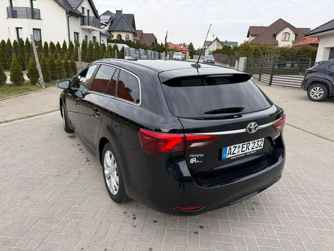 Toyota Avensis Piękna 2.0 Disel Nav3D Servis ASO Gwarancja 12 mc Grodków - zdjęcie 11