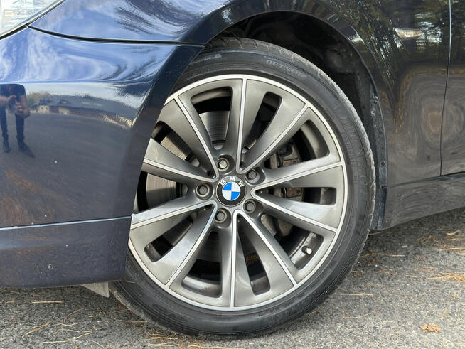 BMW seria 5, E60 530i, benzyna 3,0 - bogata wersja Edition Konin - zdjęcie 5