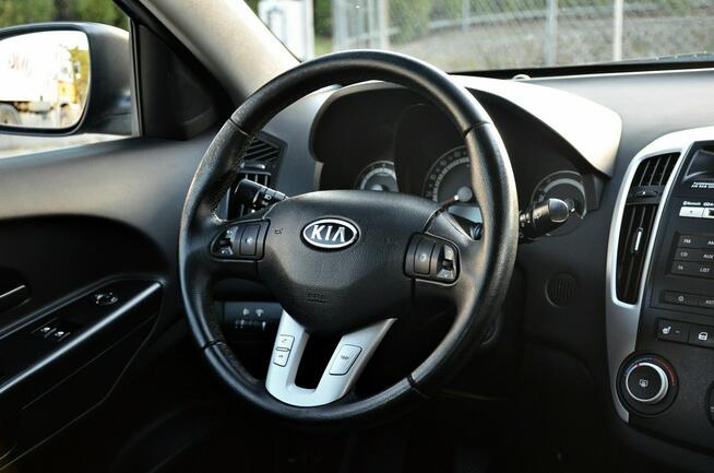 Kia Cee'd 1,6Benzyna*125KM*Lift*Niemcy*ASO*TUV do 2027r Ostrów Mazowiecka - zdjęcie 8