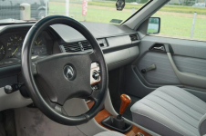 W124 200D Zadbany stan BDB Goczałkowice-Zdrój - zdjęcie 9