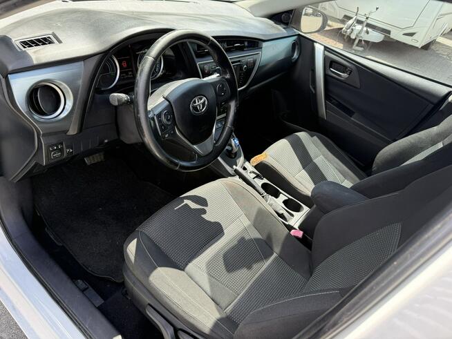 Toyota Auris Zielona Łąka - zdjęcie 8