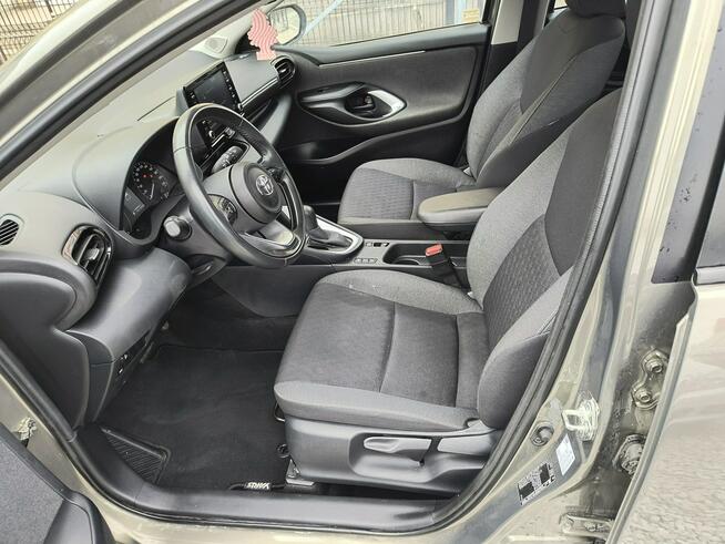 Toyota Yaris Salon PL mały przebieg Bydgoszcz - zdjęcie 8