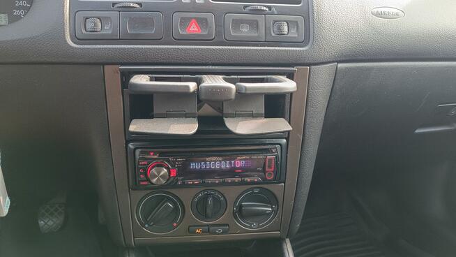 Volkswagen Bora 1.6 101KM Święta Katarzyna - zdjęcie 7