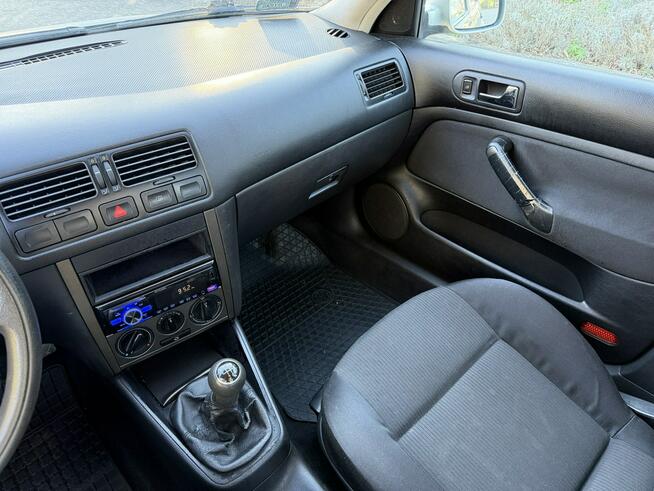 VW Bora 1.6 Benzyna | Manual | Krajowy| Po rozrządzie | 2 komplet kół Szczecin - zdjęcie 10