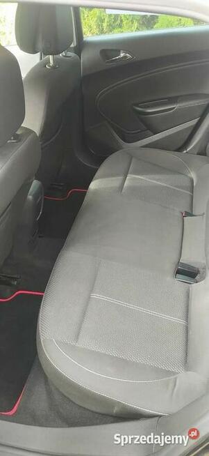 Opel Astra J 2013r. 2.0 CDTI 165KM Grójec - zdjęcie 2