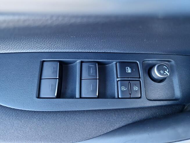 Toyota Corolla 1.5 Comfort ! Z polskiego salonu! Z fakturą VAT! Warszawa - zdjęcie 11