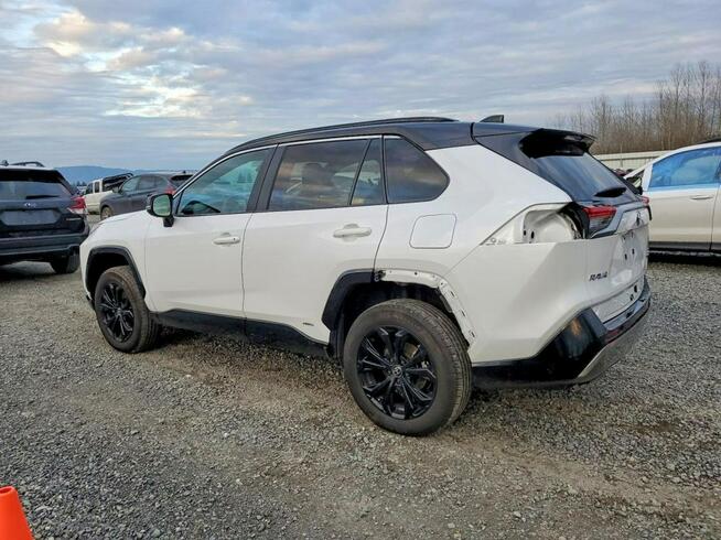 Toyota RAV-4 / HYBRYDA / 4x4 / bogate wyposażenie / niski przebieg / Tarnów - zdjęcie 5