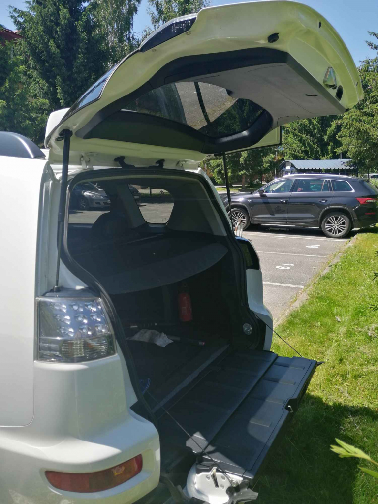 Mitsubishi outlander SUV kombi Kudowa-Zdrój - zdjęcie 4