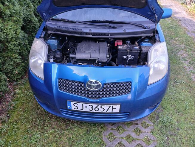 Toyota Yaris Jaworzno - zdjęcie 7