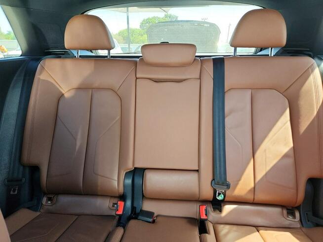Audi Q3 PREMIUM PLUS / S-Line / niski przebieg Cieszyn - zdjęcie 9