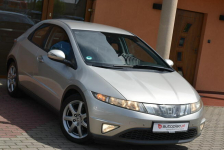 1,8 benz.PODG.FOTELE KLIMATRONIK CZUJNIKI PRZÓD/TYŁ TEMPOMAT