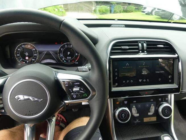 Jaguar XE P300 AWD 300R Sport MAXTON DESIGN Matrix-LED Head-up-Display Dąbrówka Wielka - zdjęcie 10