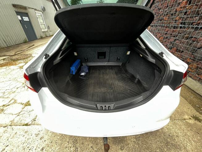 Ford Mondeo Sadlno - zdjęcie 11