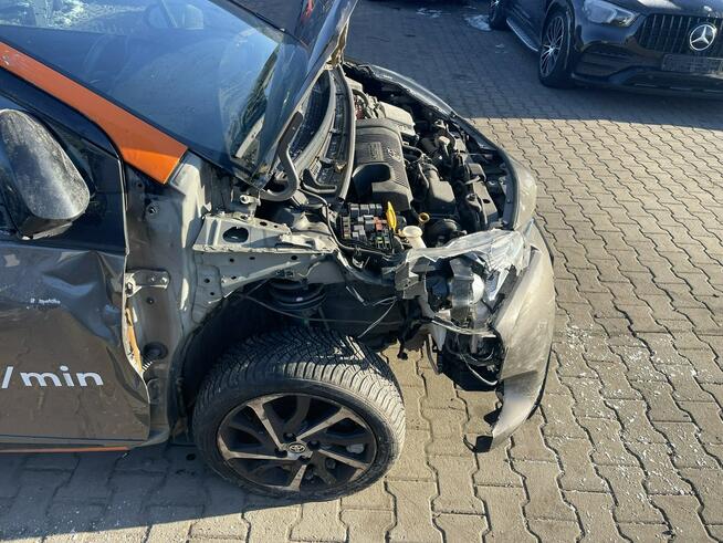 Toyota Yaris Selection Automat Hybryda Klimatronik Kamera Gliwice - zdjęcie 3