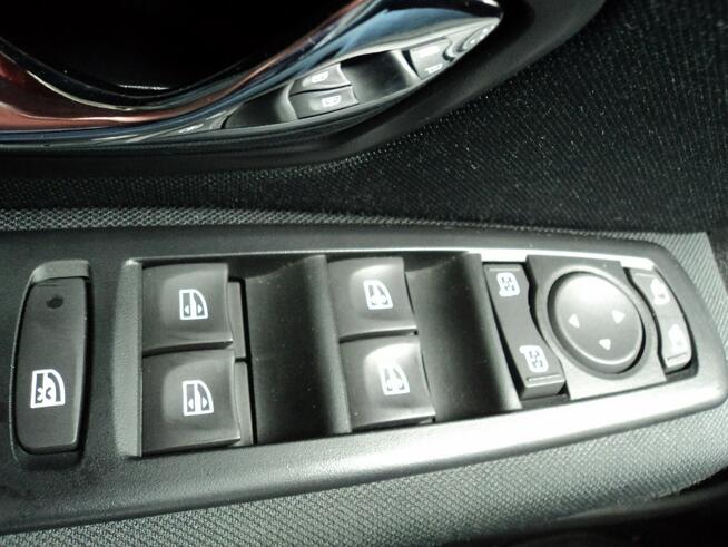 sprzedam ładną MEGANE Z 2015R  1.2B  116KM NOWY SAMOCHOD UDZIEL.GWARAN Lublin - zdjęcie 11
