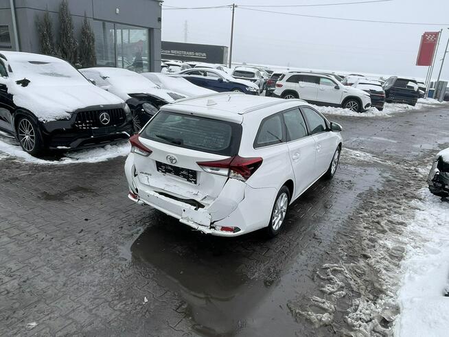 Toyota Auris Klimatronik Podgrzewanie Tempomat Czujniki park. 132KM Gliwice - zdjęcie 2