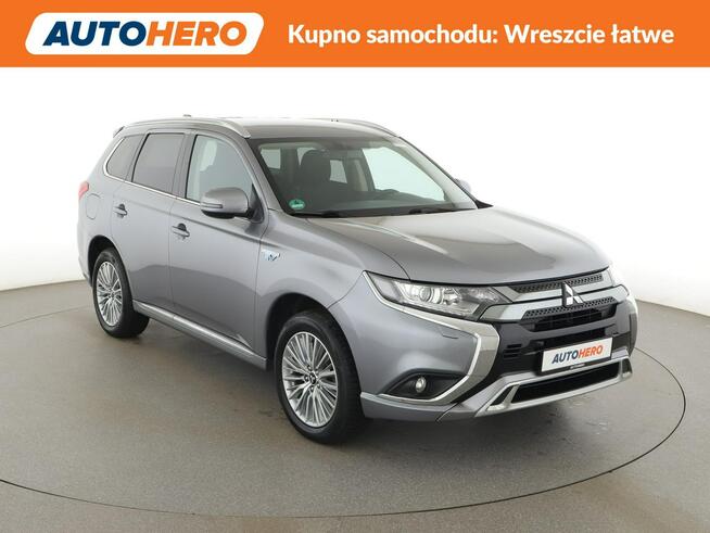 Mitsubishi Outlander PHEV, Automat, 4x4, Kamera, Navi, Pofg.fotele, Warszawa - zdjęcie 10