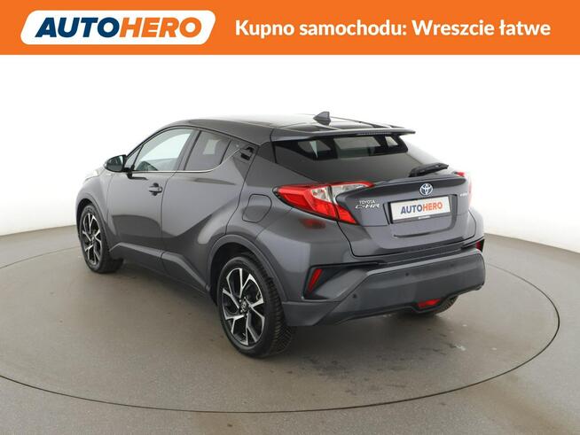 Toyota C-HR automat navi grzane fotele kamera LED Warszawa - zdjęcie 4